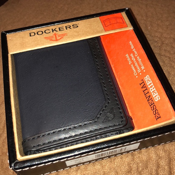 Dockers Other - New Dockers Mens wallet!